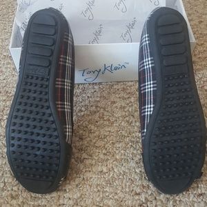 tory klein Shoes - REPOSH! cute flats! tory klein Shoes - REPOSH! cute flats!